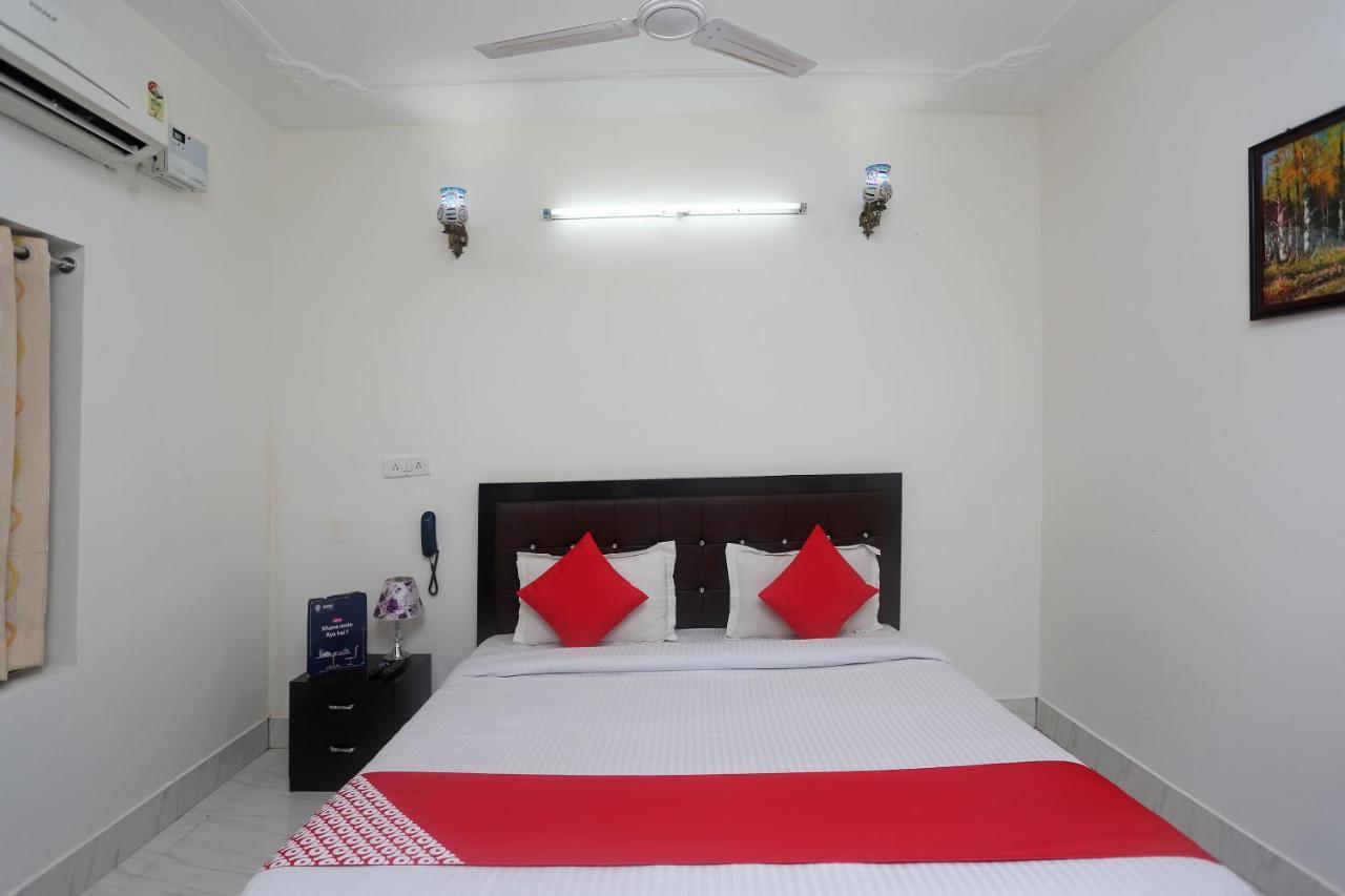 OYO 18301 Hotel A-one Alwar Exterior foto