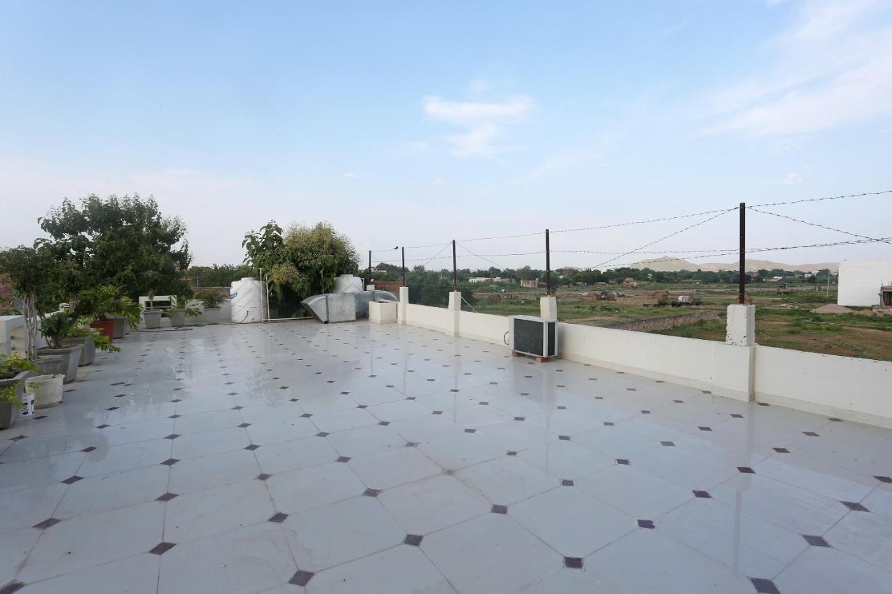OYO 18301 Hotel A-one Alwar Exterior foto