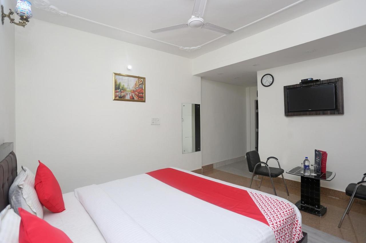 OYO 18301 Hotel A-one Alwar Exterior foto